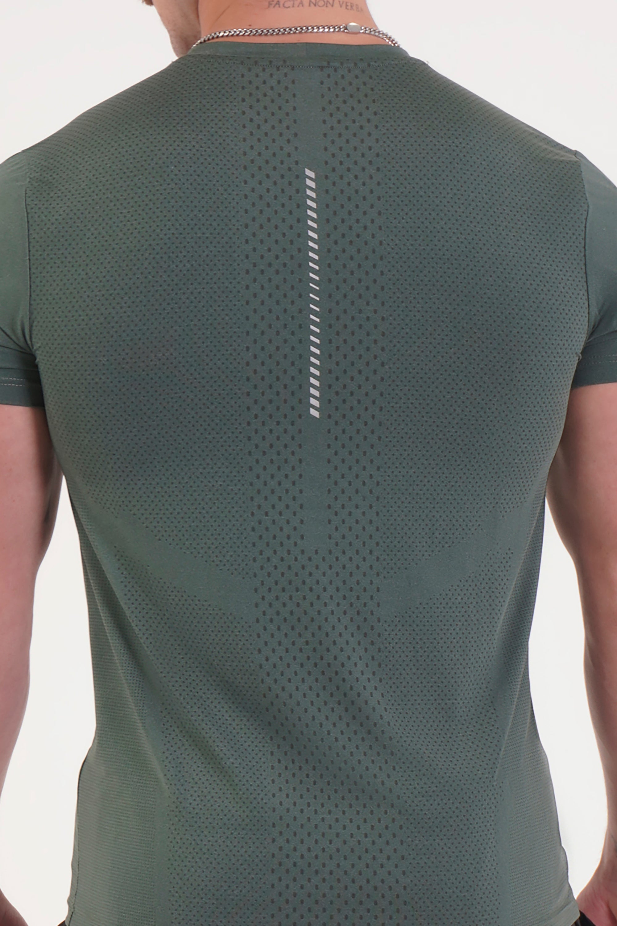 UC025 Summit Performance Tee - Dark Pine