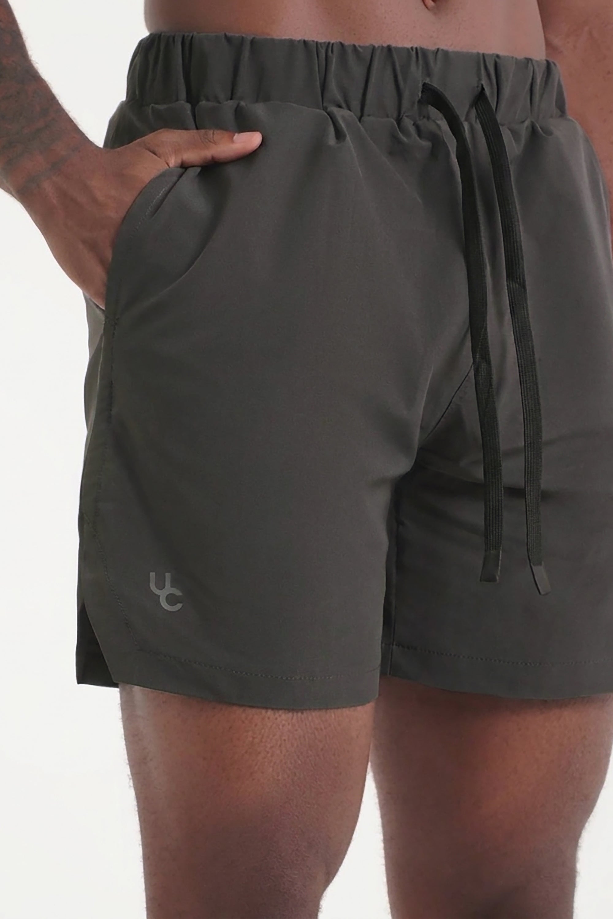 UC025 Summit Performance Shorts - Carbon Grey