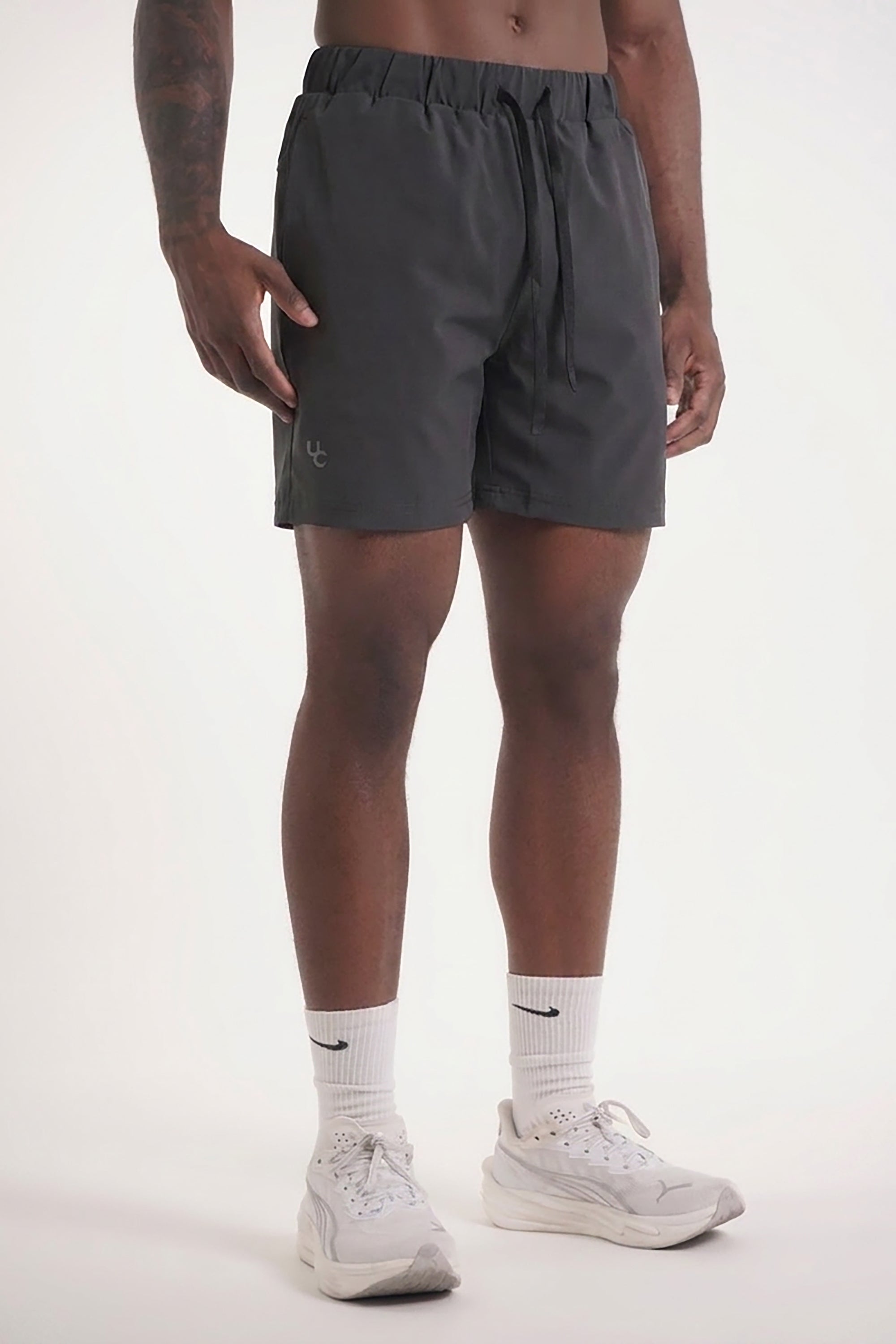UC025 Summit Performance Shorts - Carbon Grey
