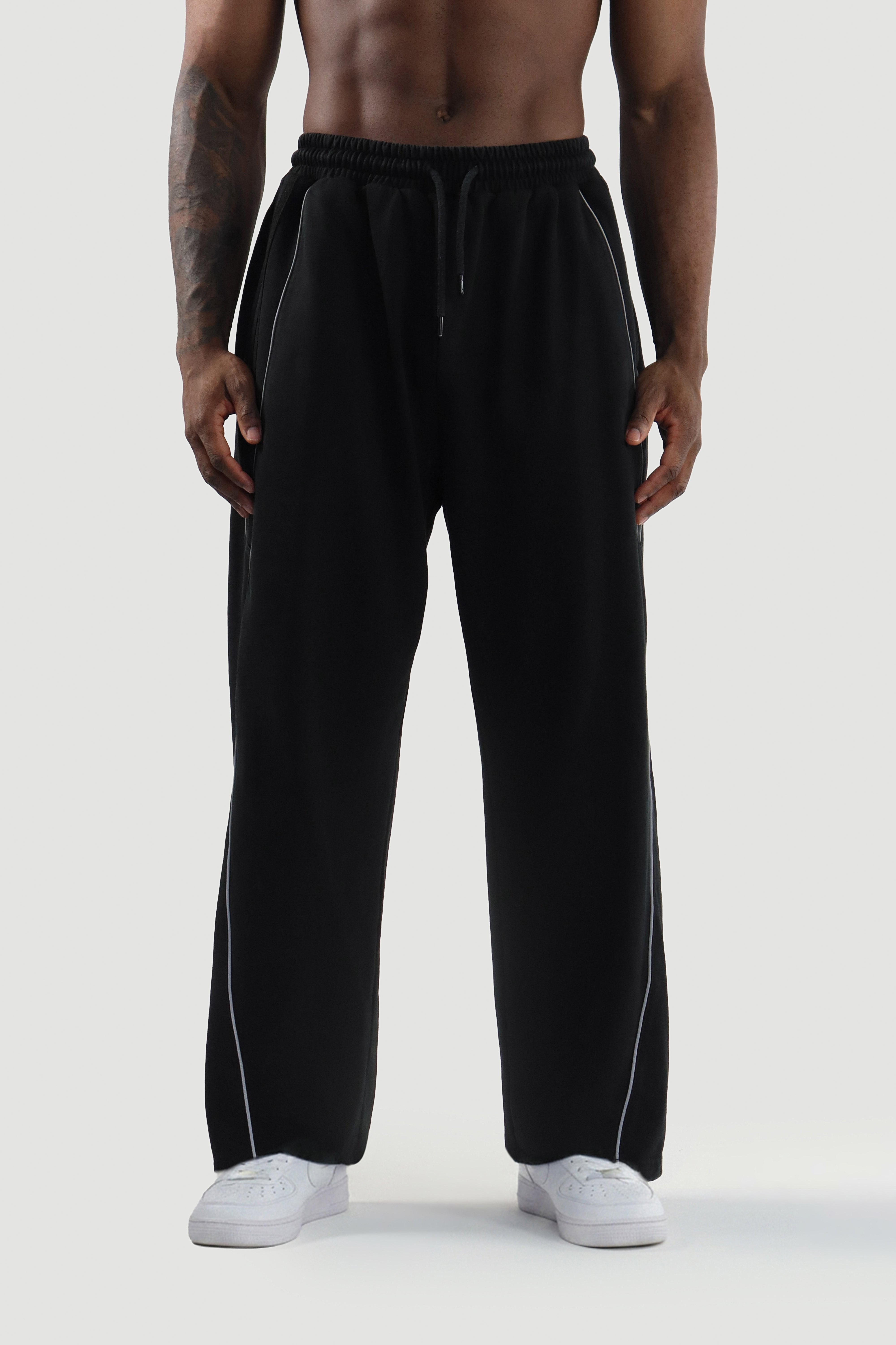 UC044 Foundation Track Joggers - Black