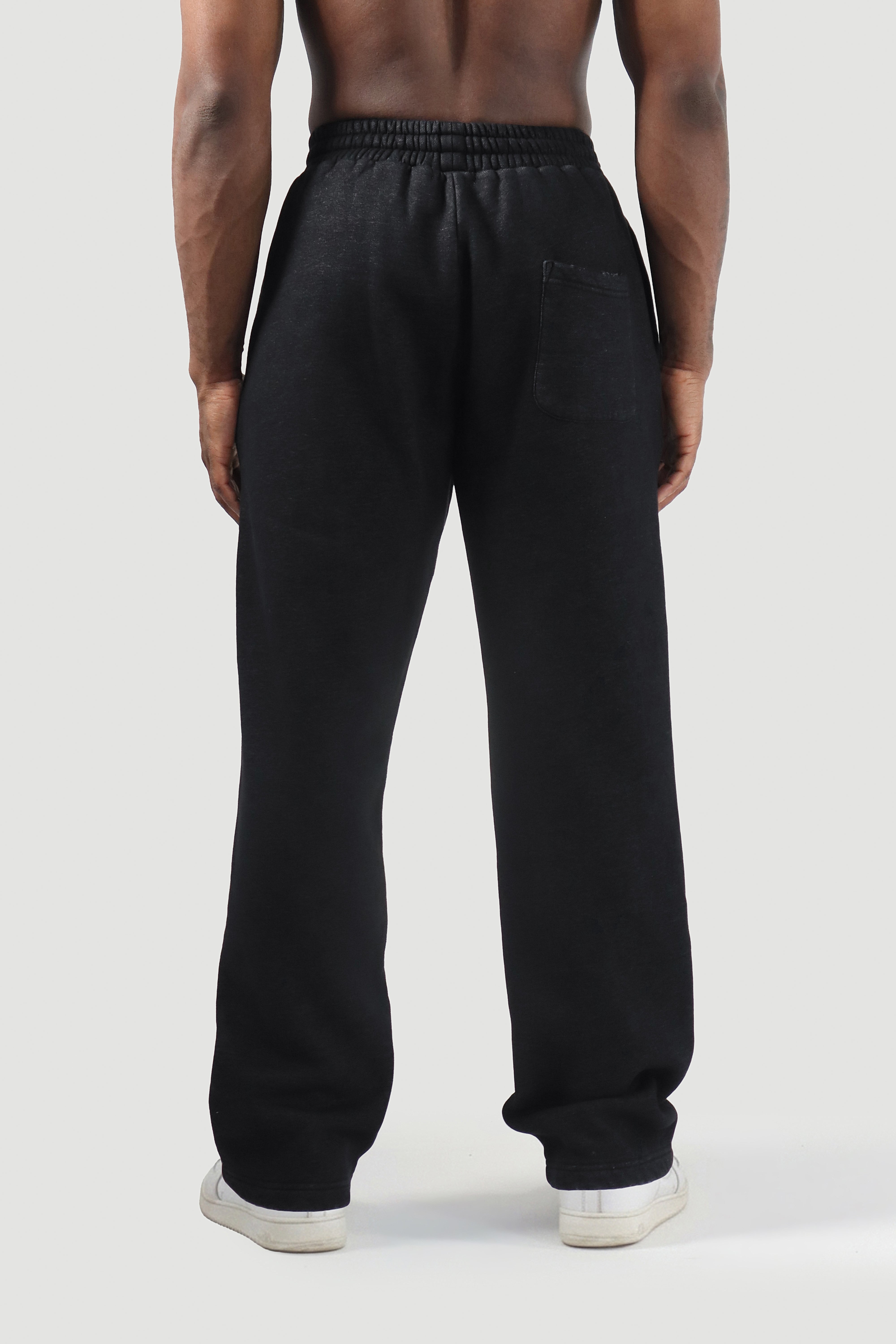 UC042 Foundation Oversized Joggers - Black Wash