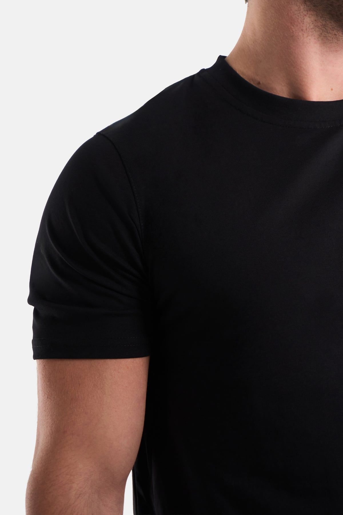 UC025 Summit Everyday Tee - Black