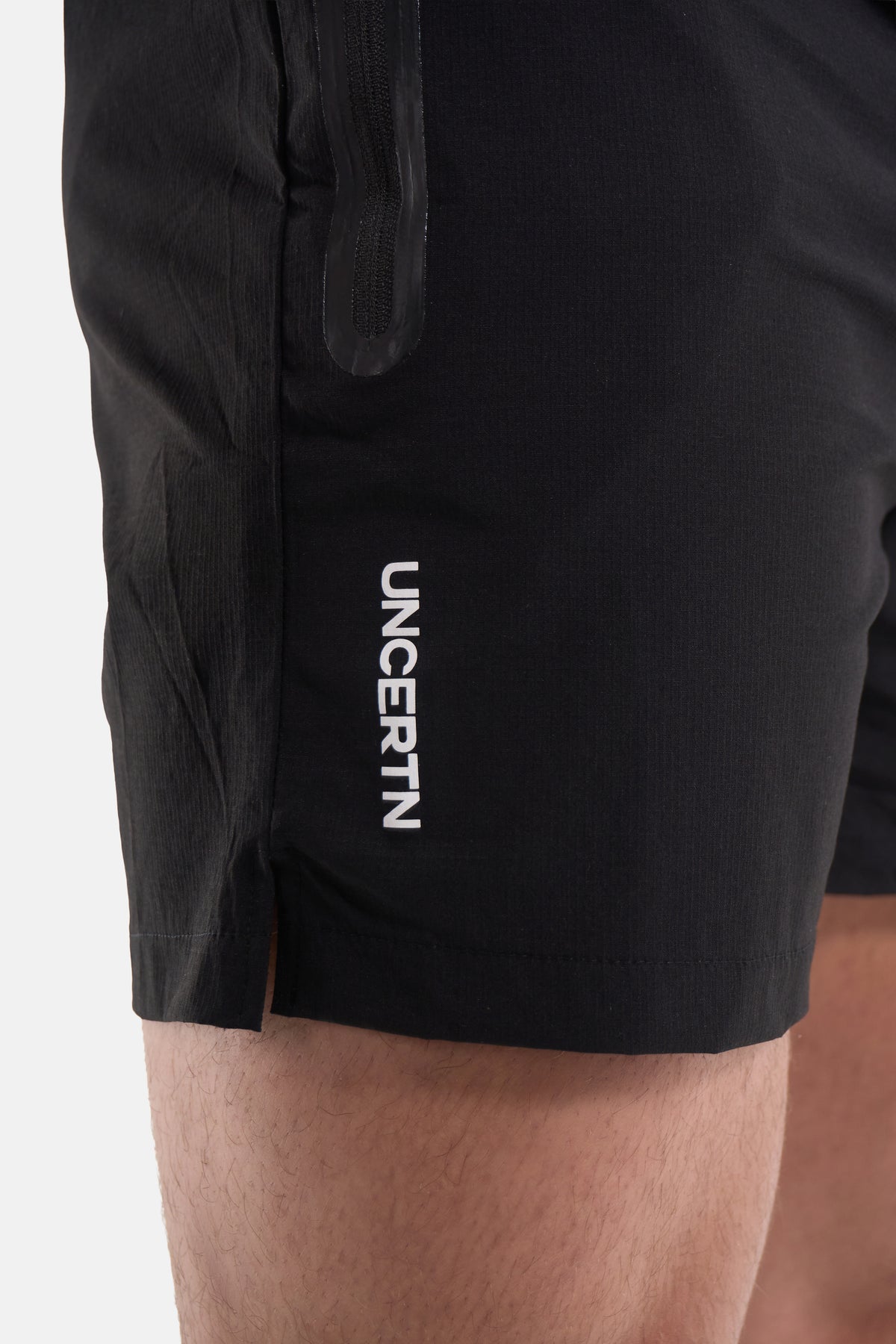 UC032 Summit Everyday Shorts 5" Inseam - Black